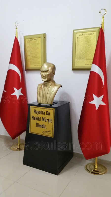 Atatürk köşesi ve Atatürk Büstü yazıları ekonomik Alüminyum yazısı