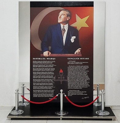 Kurumlar için metal krom Atatürk köşesi büyük model 165x200 cm