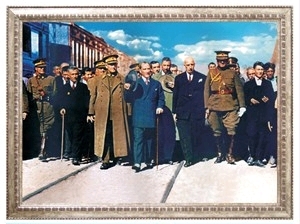 Varaklı Atatürk Portresi 50x70 cm Çeşitleri